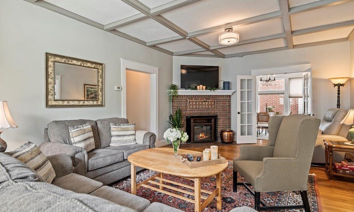 Photo of Livingroom in Glens Falls