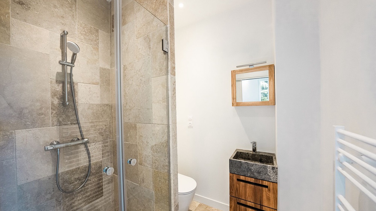 Photo of Bathroom in Saint-Coulomb