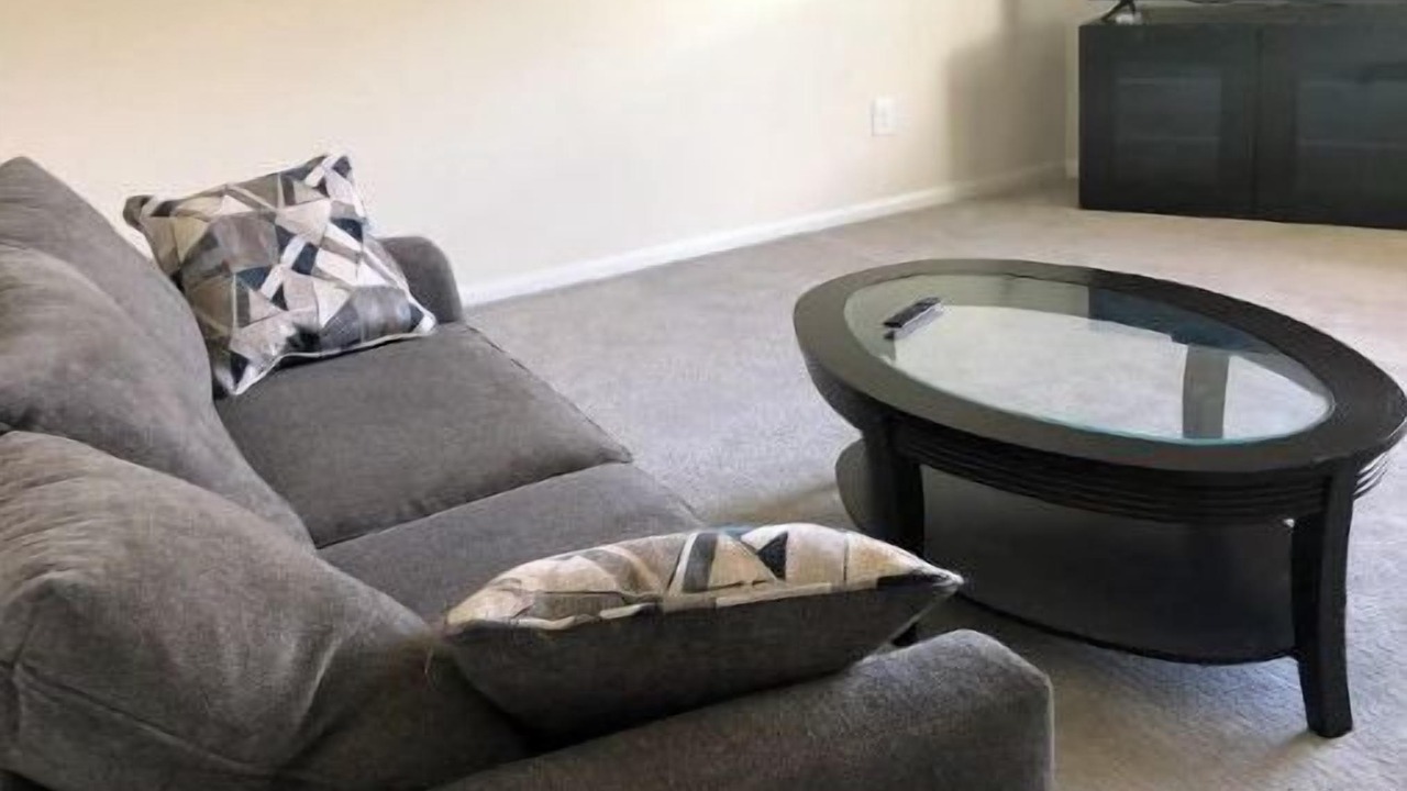 Photo of Livingroom in Spring