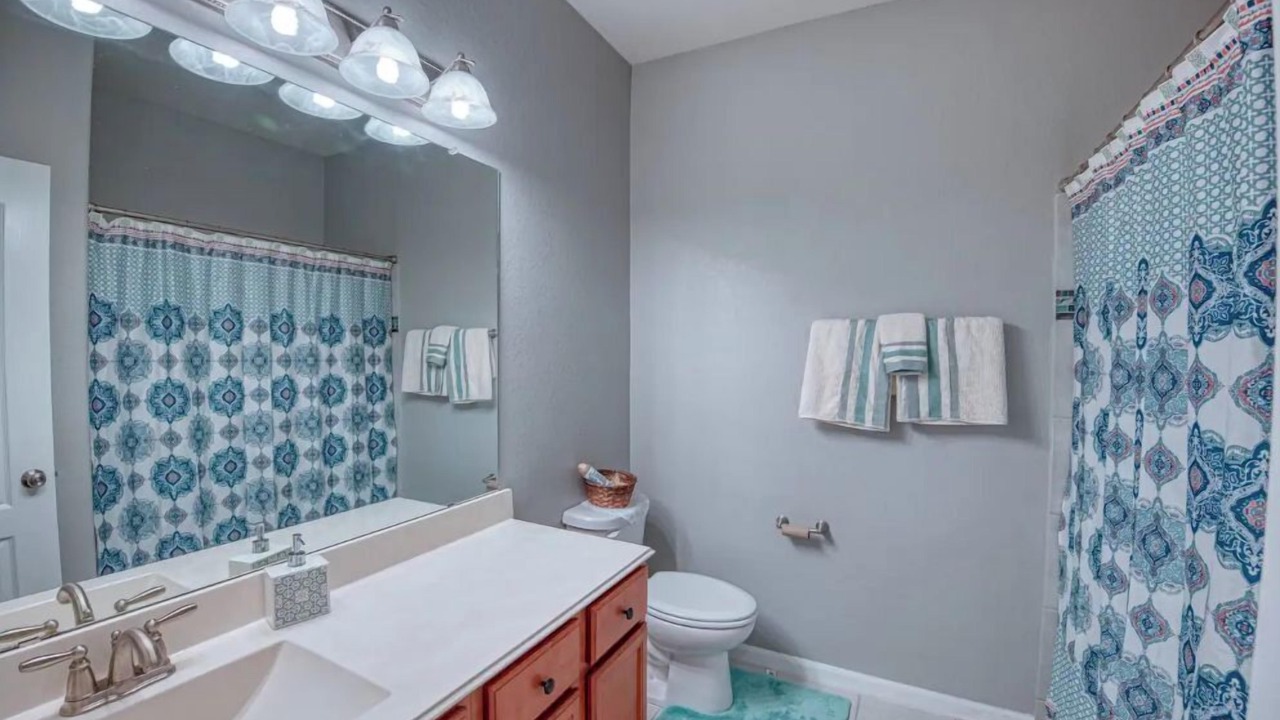 Photo of Bathroom in Spring