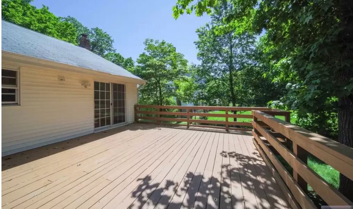 Photo of Patio Balcony in Cresskill