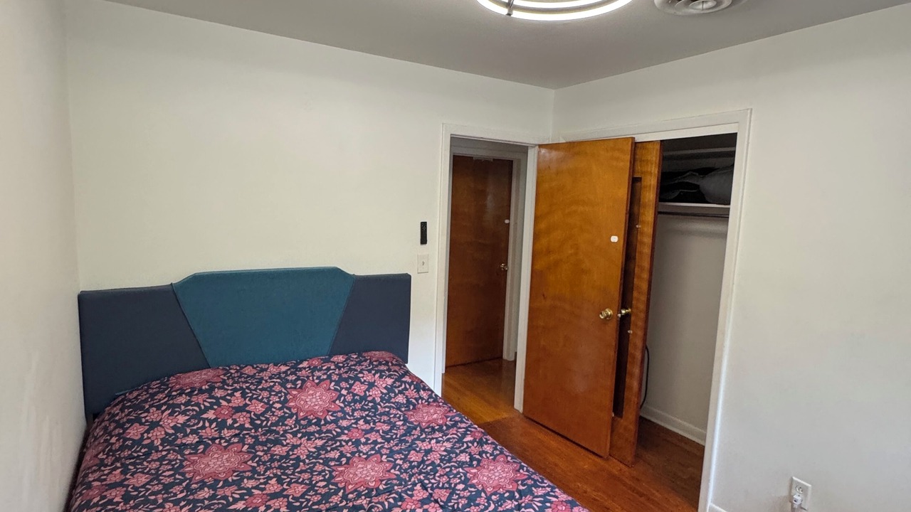 Photo of Bedroom in Cresskill