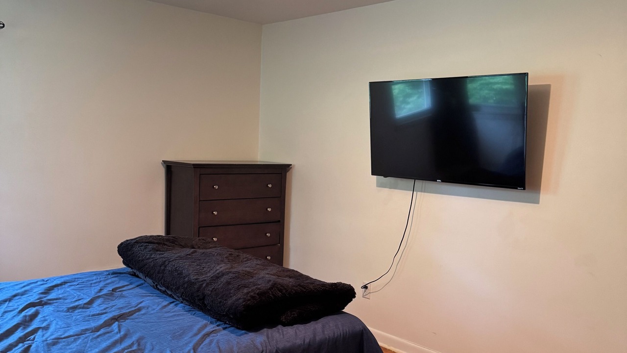 Photo of Bedroom in Cresskill