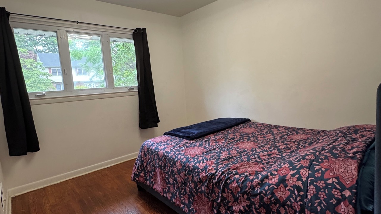 Photo of Bedroom in Cresskill