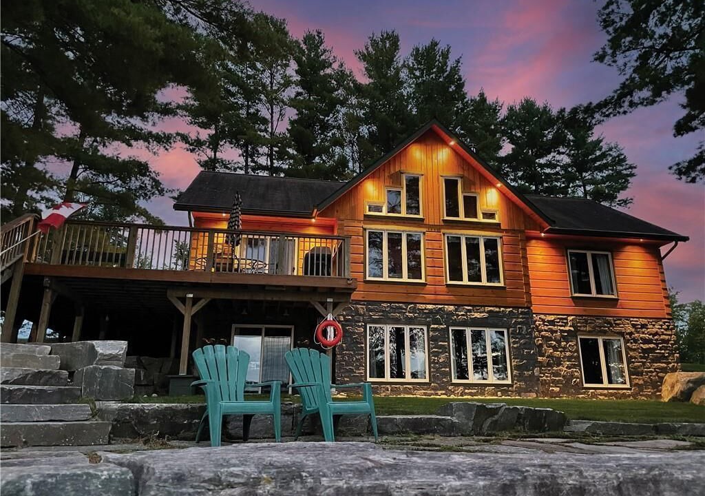 Photo of Outdoor in Utterson