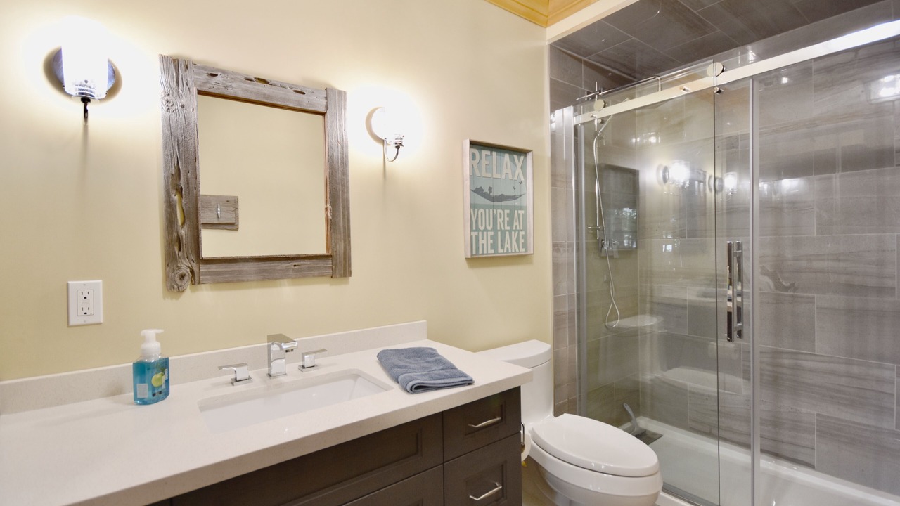 Photo of Bathroom in Utterson