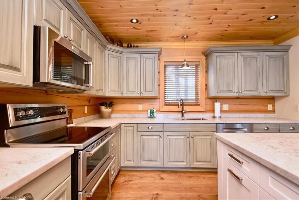 Photo of Kitchen in Utterson