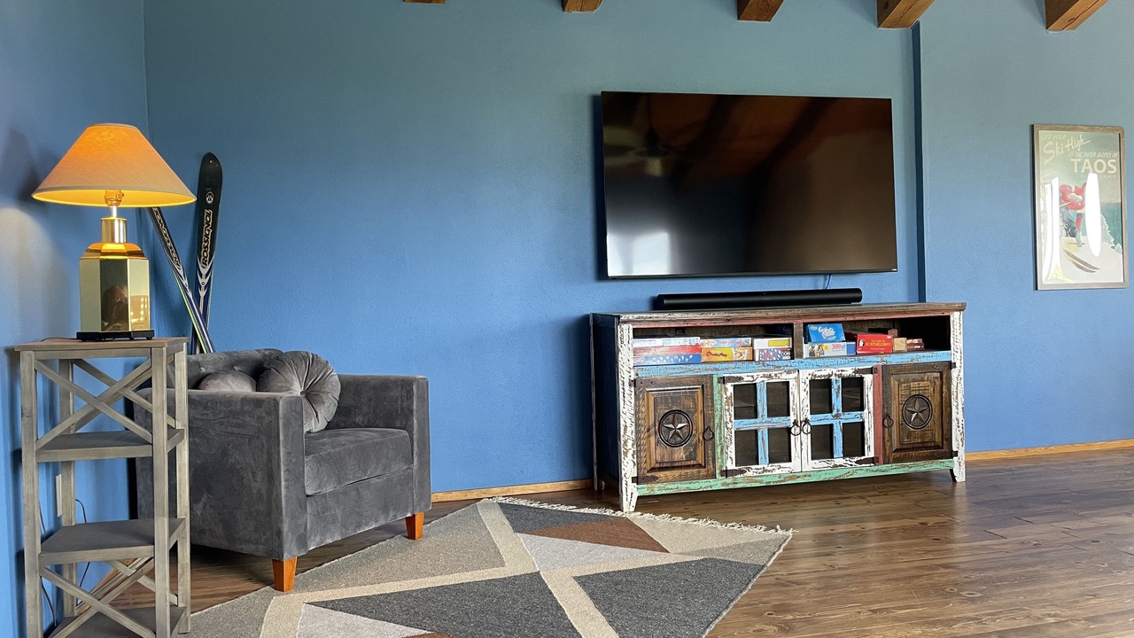 Photo of Livingroom in Ranchos De Taos
