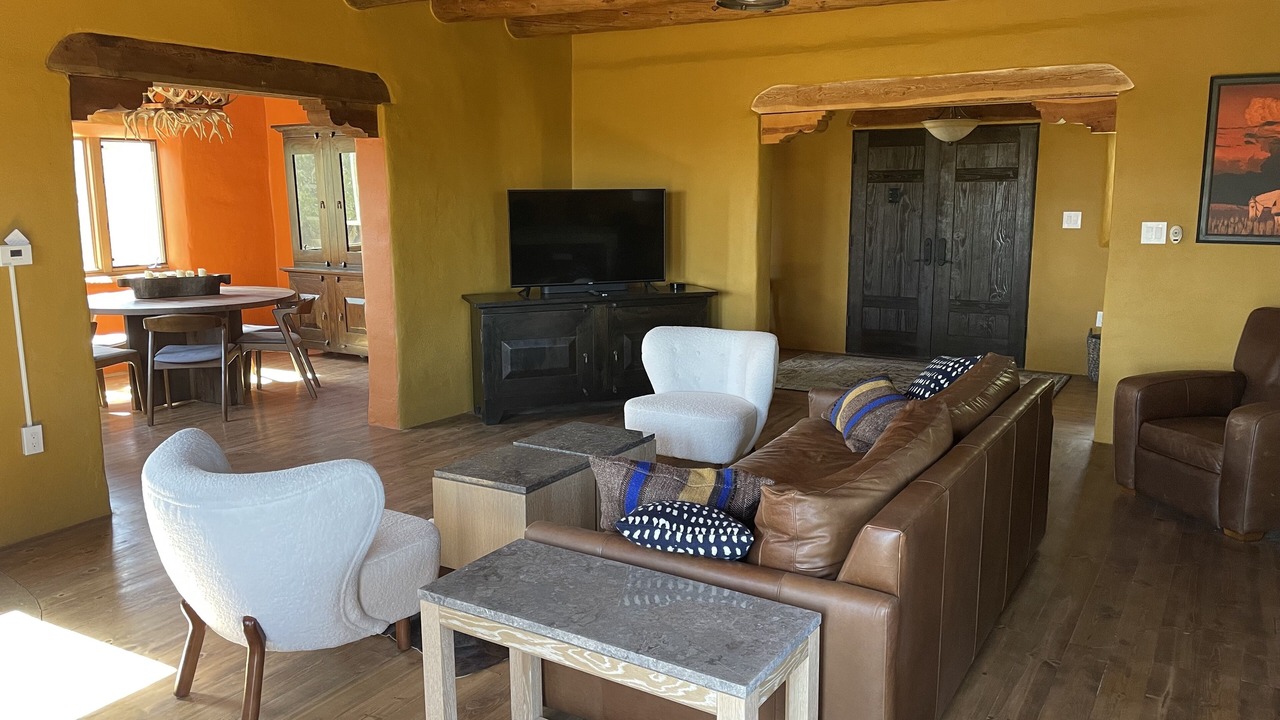 Photo of Bedroom in Ranchos De Taos