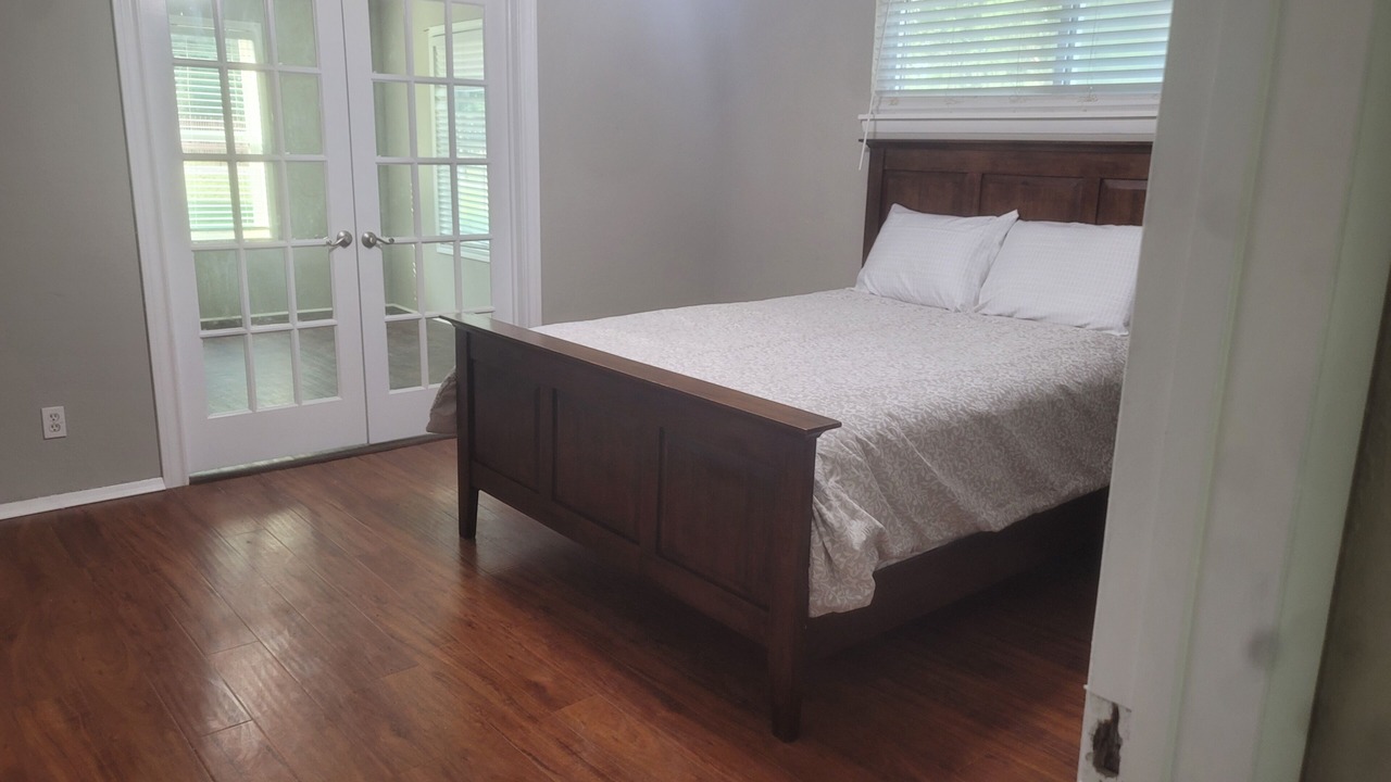 Photo of Bedroom in Elgin