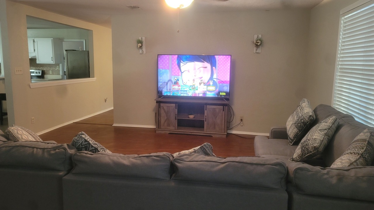 Photo of Livingroom in Elgin