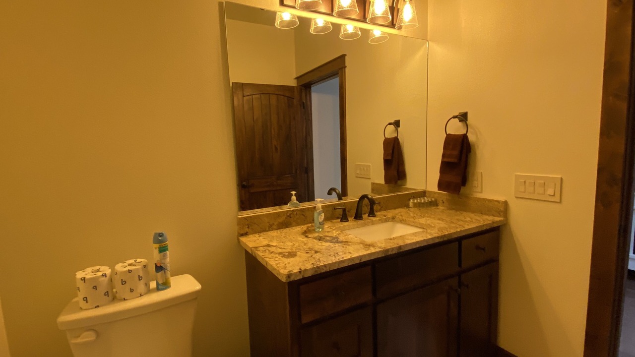 Photo of Bathroom in Uvalde