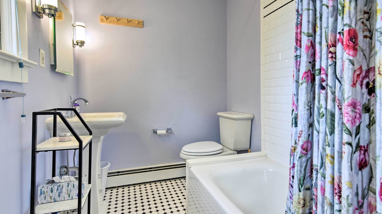 Photo of Bathroom in Cortlandt