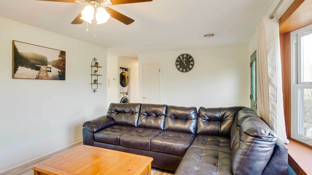 Photo of Livingroom in Cross Keys