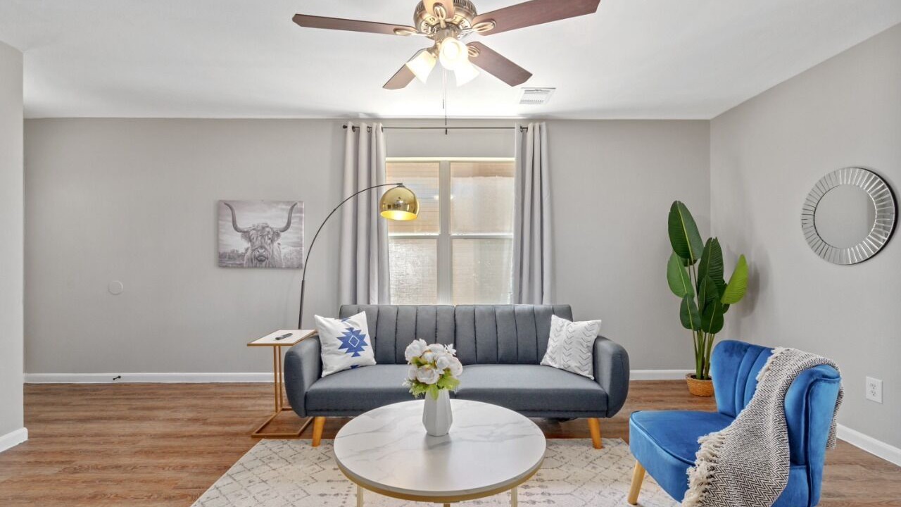 Photo of Livingroom in Cypress