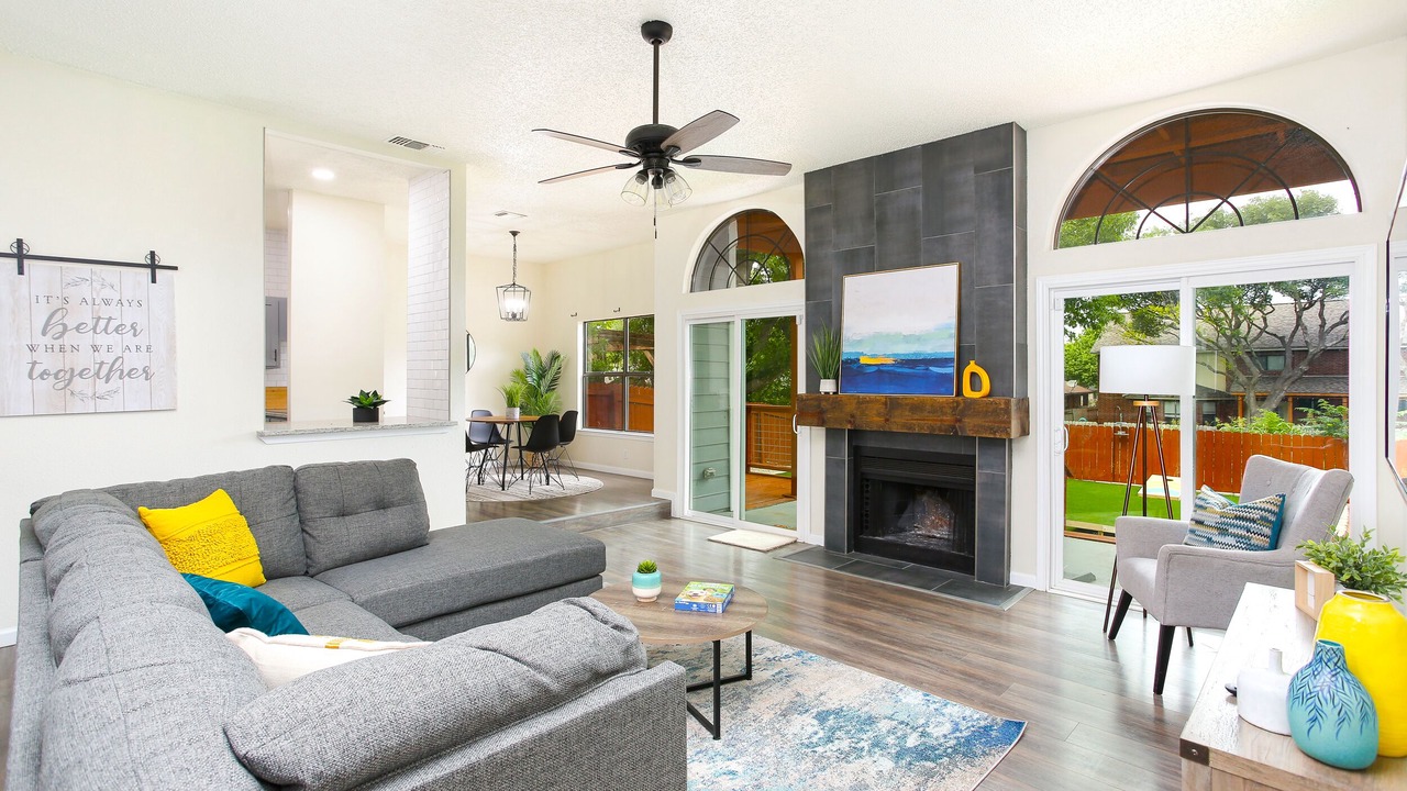 Photo of Livingroom in Braun's Farm