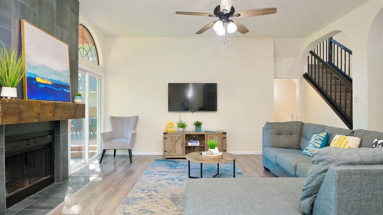 Photo of Livingroom in Braun's Farm