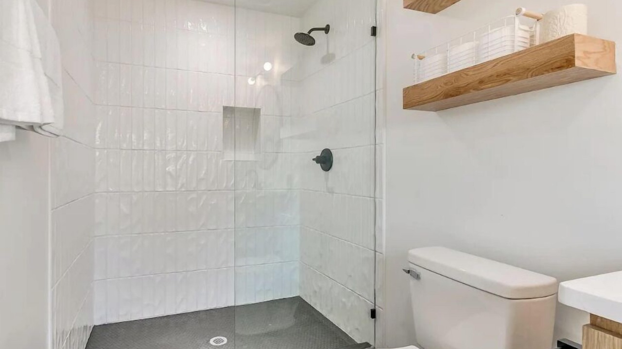 Photo of Bathroom in Miller
