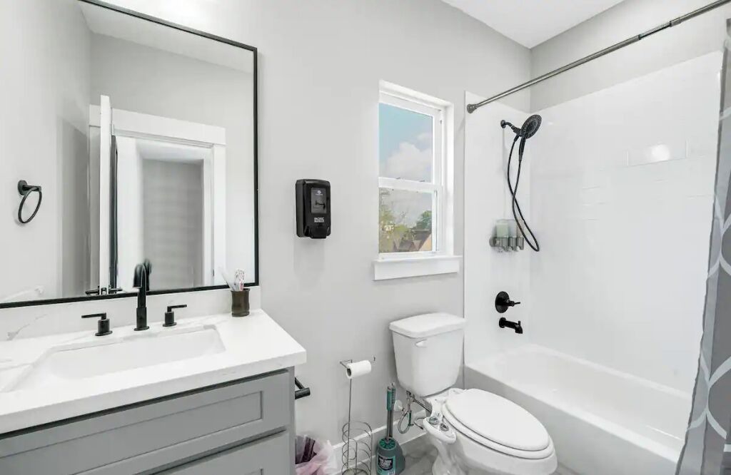 Photo of Bathroom in South Central Houston