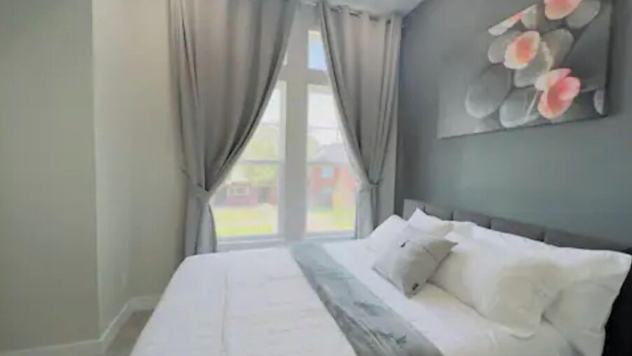 Photo of Bedroom in South Central Houston
