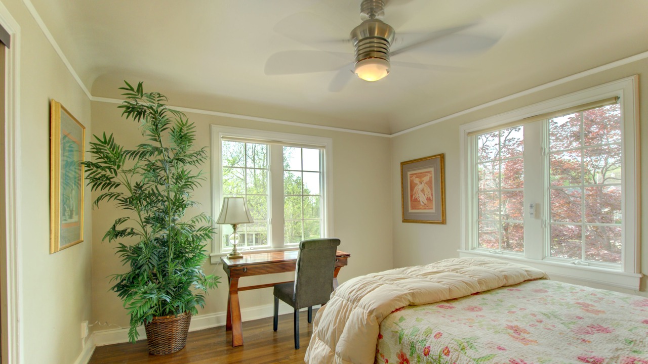 Photo of Bedroom in Maple Ridge