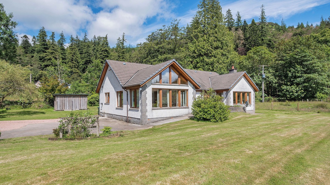 Photo of Others in Benmore