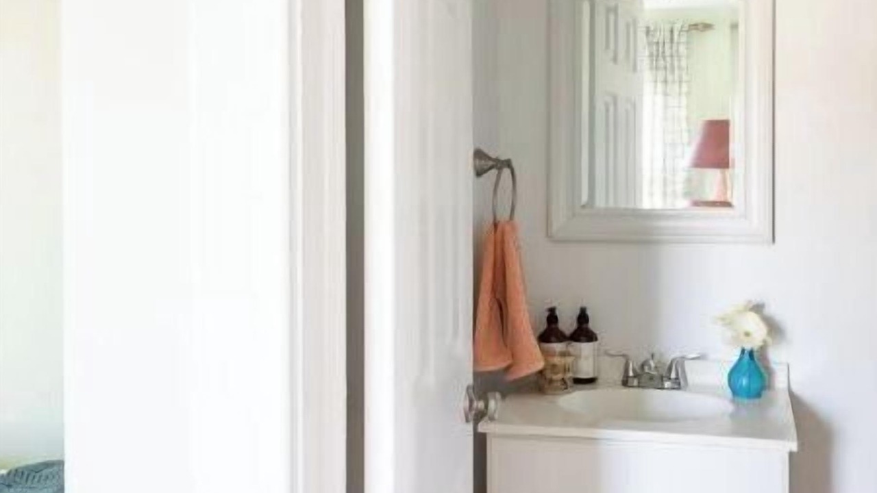 Photo of Bathroom in Cobham