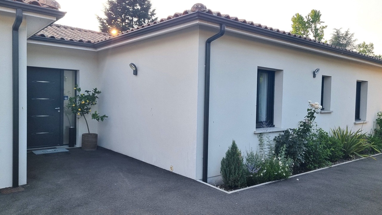 Photo of Outdoor in Saint-Medard-d'Eyrans