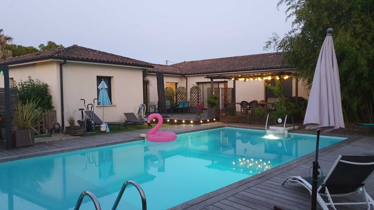 Photo of Outdoor in Saint-Medard-d'Eyrans