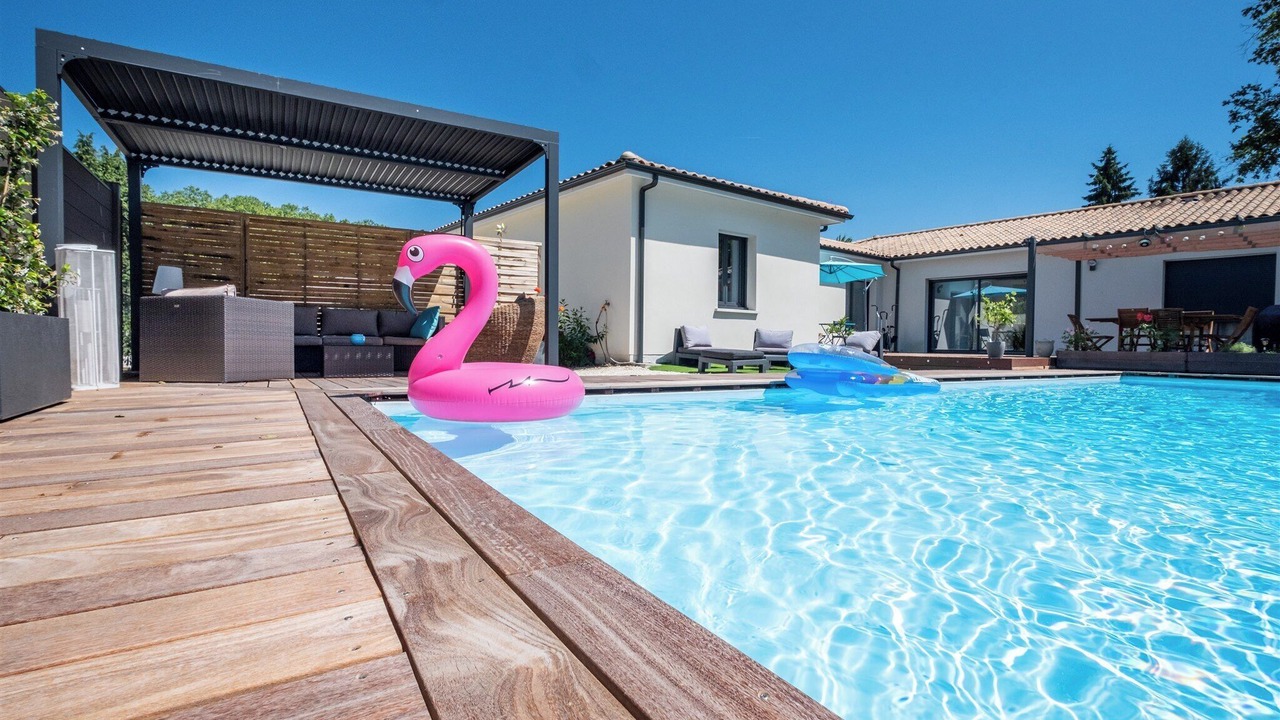 Photo of Outdoor in Saint-Medard-d'Eyrans