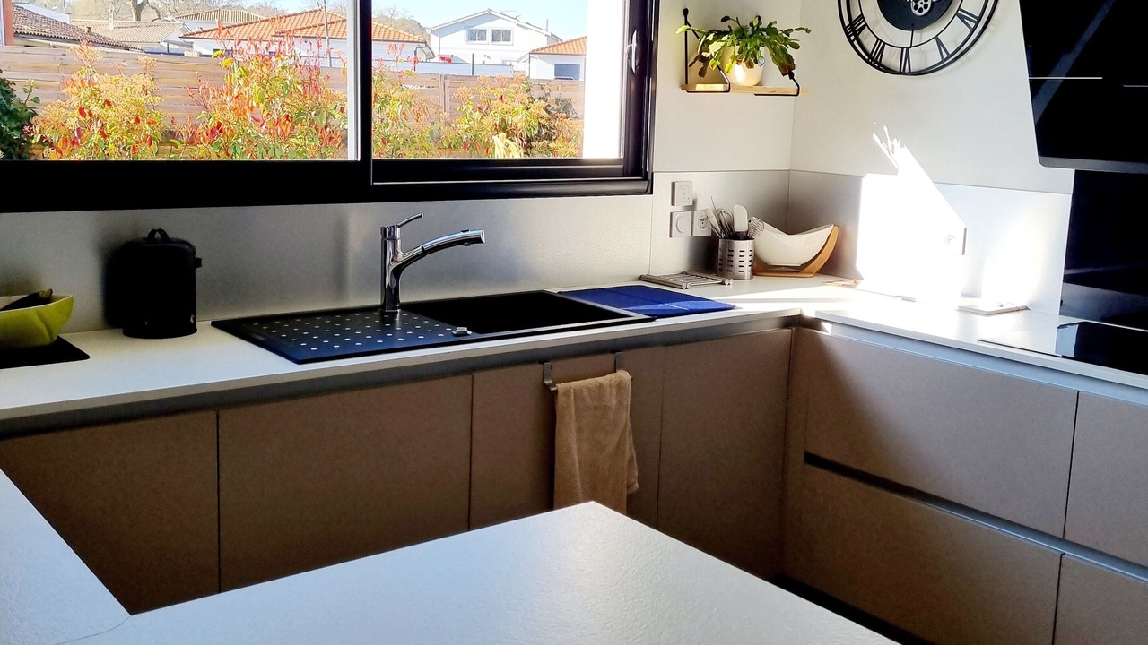 Photo of Kitchen in Saint-Medard-d'Eyrans