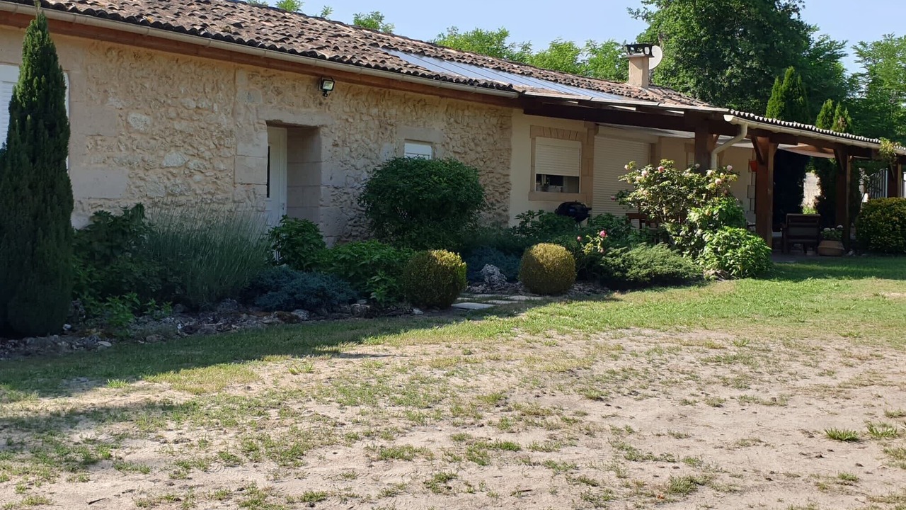 Photo of Outdoor in Noaillan