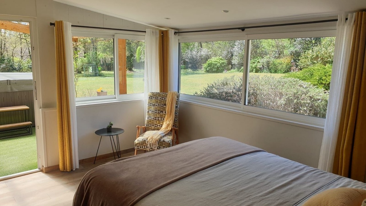 Photo of Bedroom in Noaillan