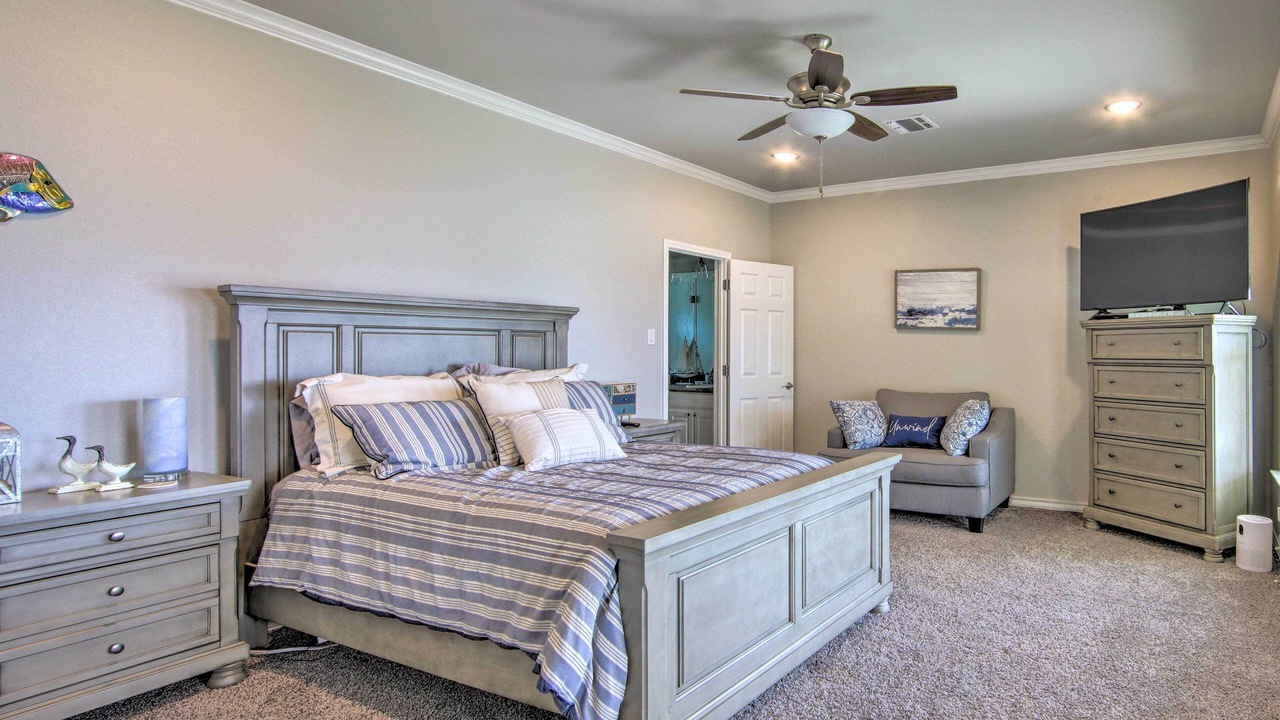 Photo of Bathroom in Carolyn Estates