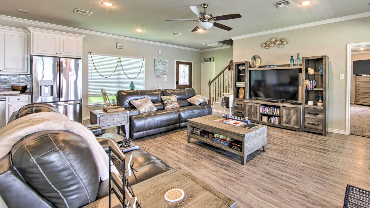 Photo of Livingroom in Carolyn Estates