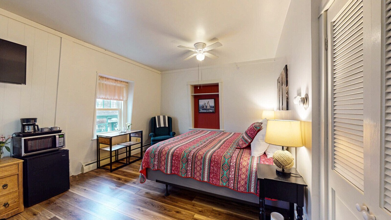 Photo of Bedroom in Stonington