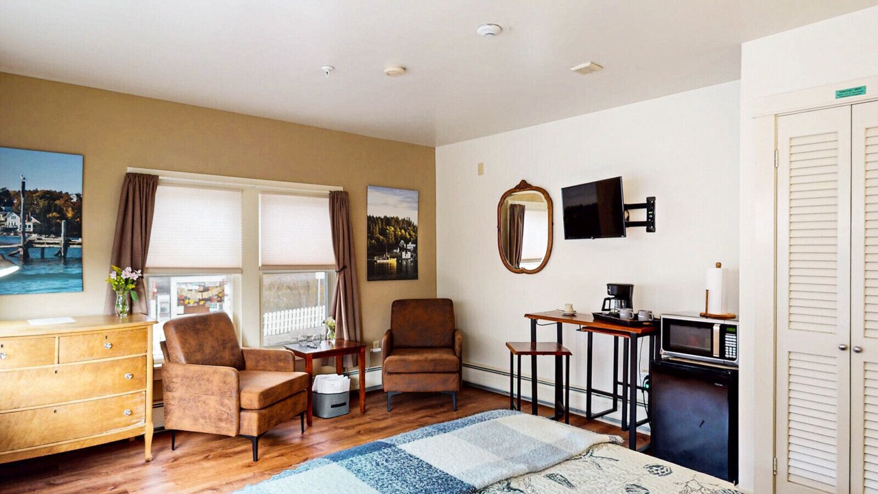 Photo of Bedroom in Stonington