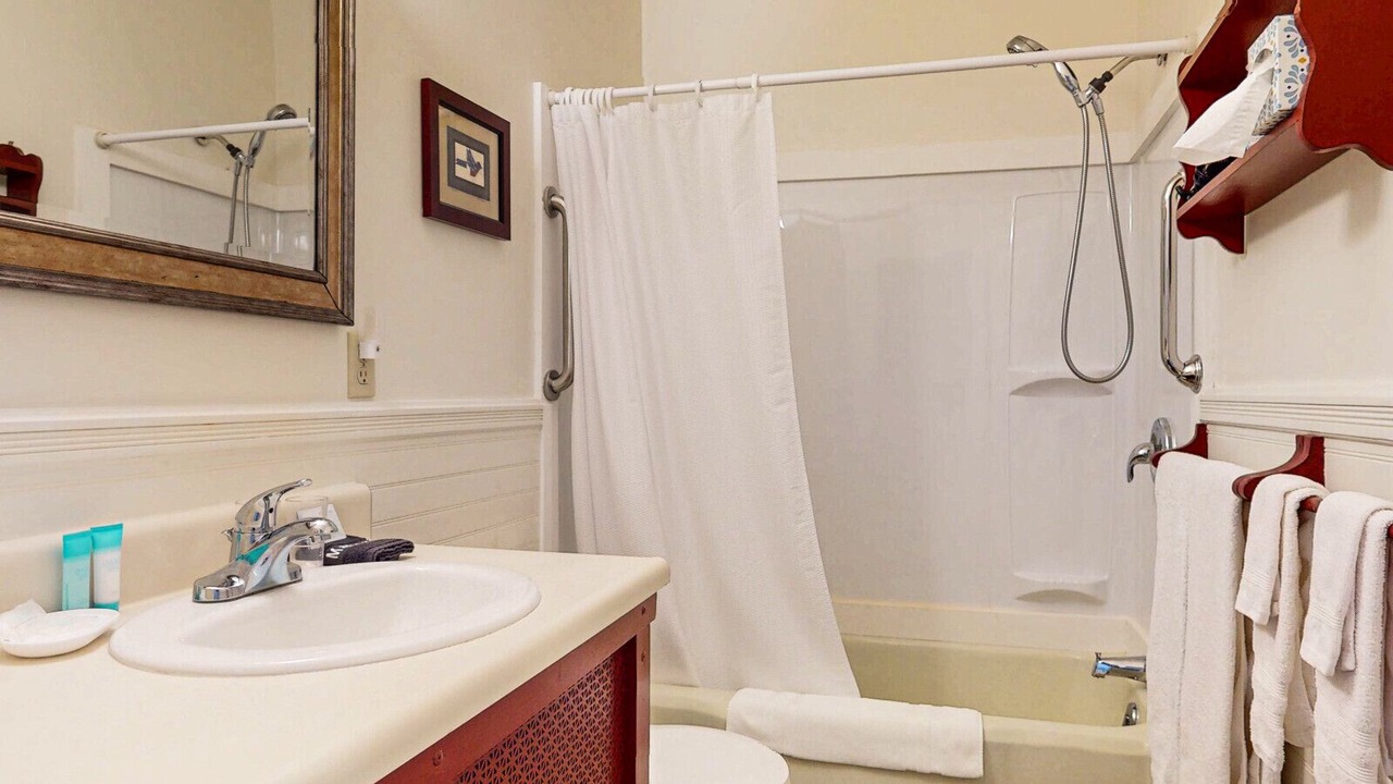 Photo of Bathroom in Stonington