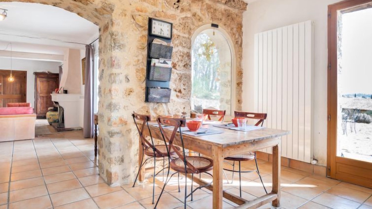 Photo of Bedroom in Tourtour