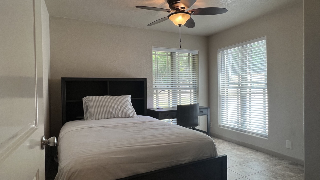 Photo of Bedroom in Larue