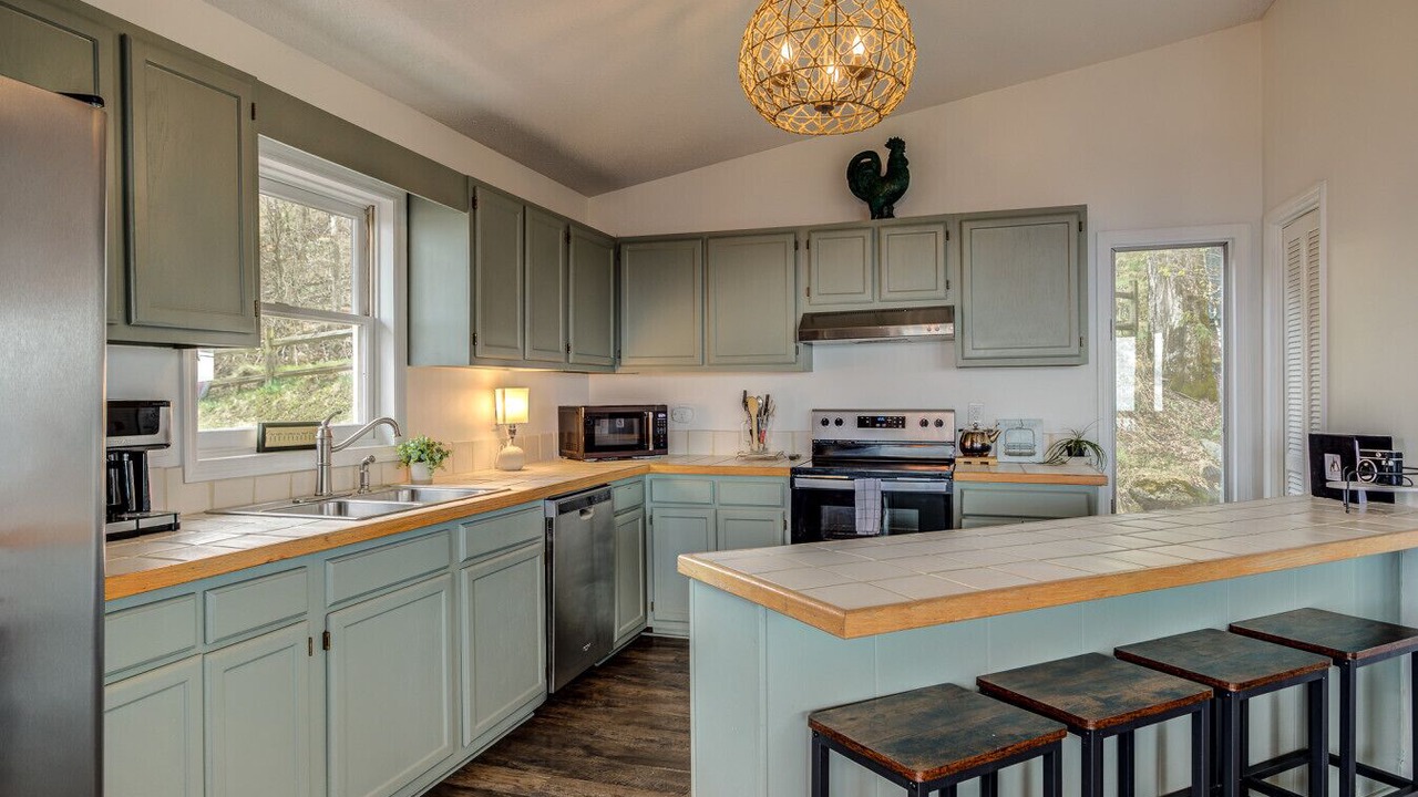 Photo of Kitchen in Beech Mountain