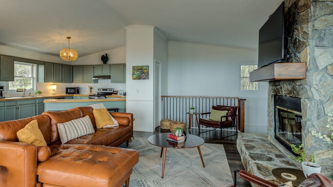 Photo of Livingroom in Beech Mountain