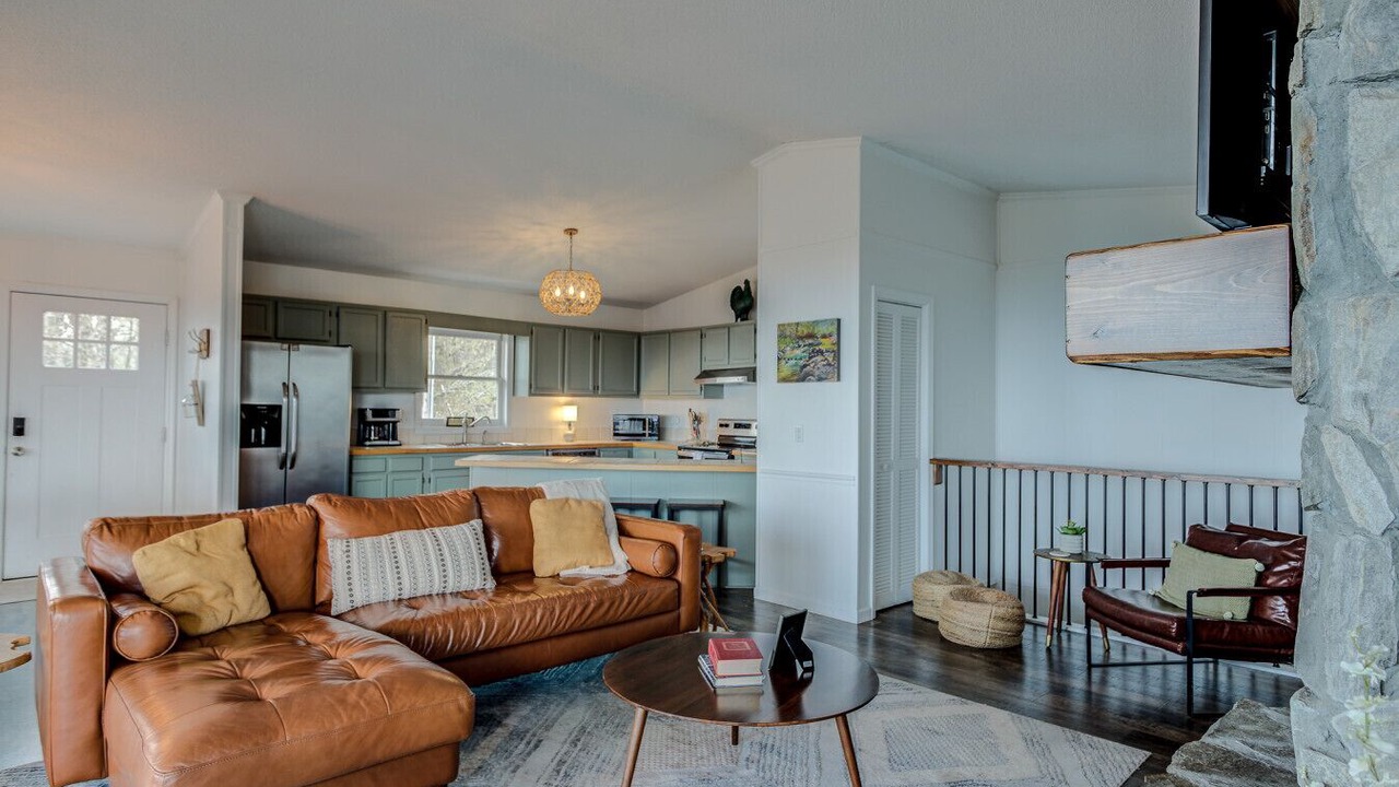 Photo of Livingroom in Beech Mountain