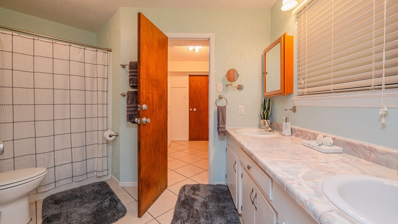 Photo of Bathroom in Aransas Pass