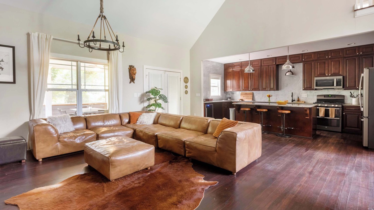 Photo of Livingroom in Edgewood