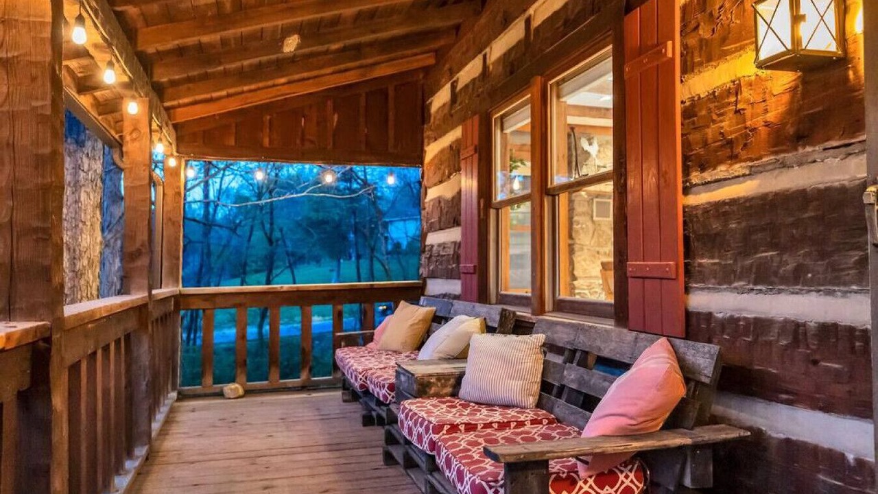 Photo of Patio Balcony in Hendersonville