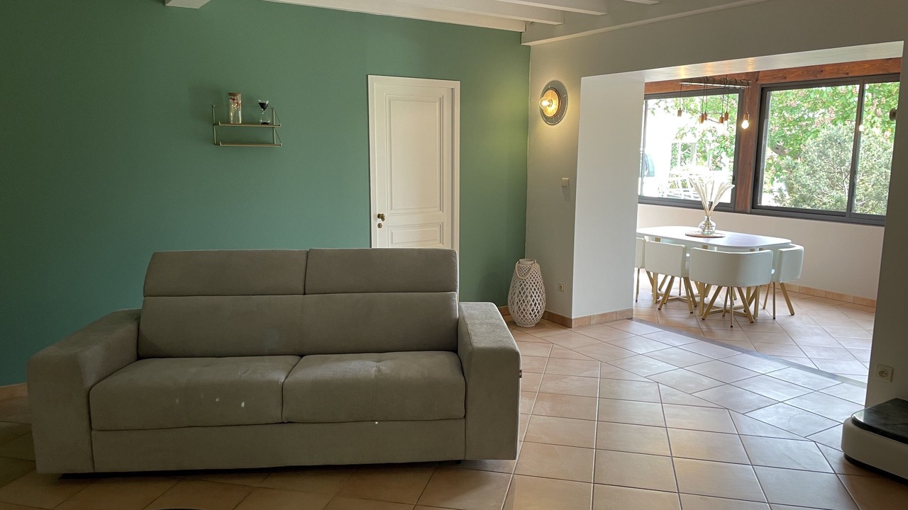 Photo of Livingroom in Saint-Pastour