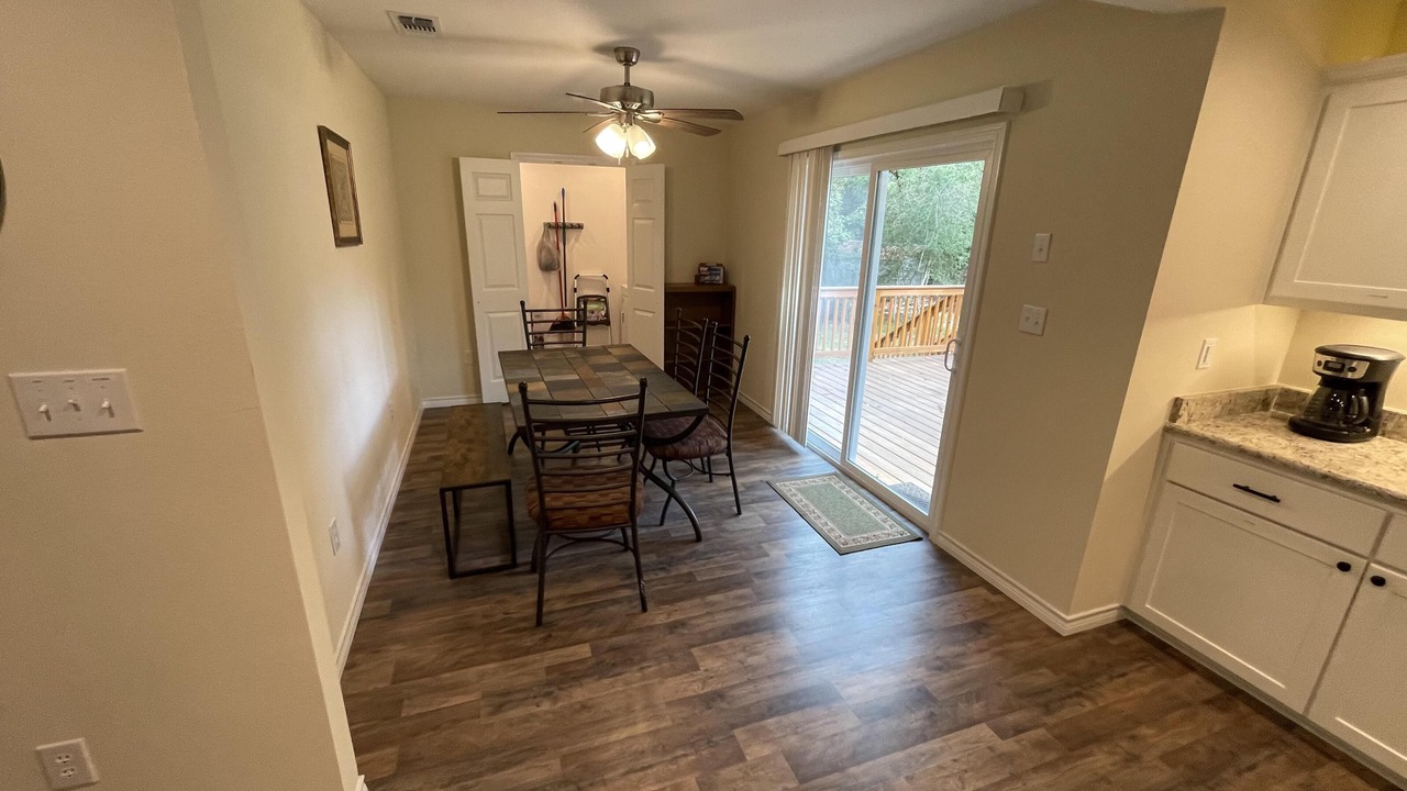 Photo of Bedroom in Crockett