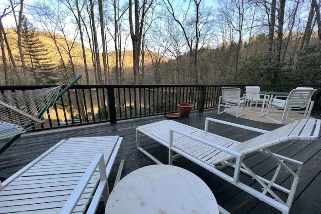 Photo of Patio Balcony in Cullowhee