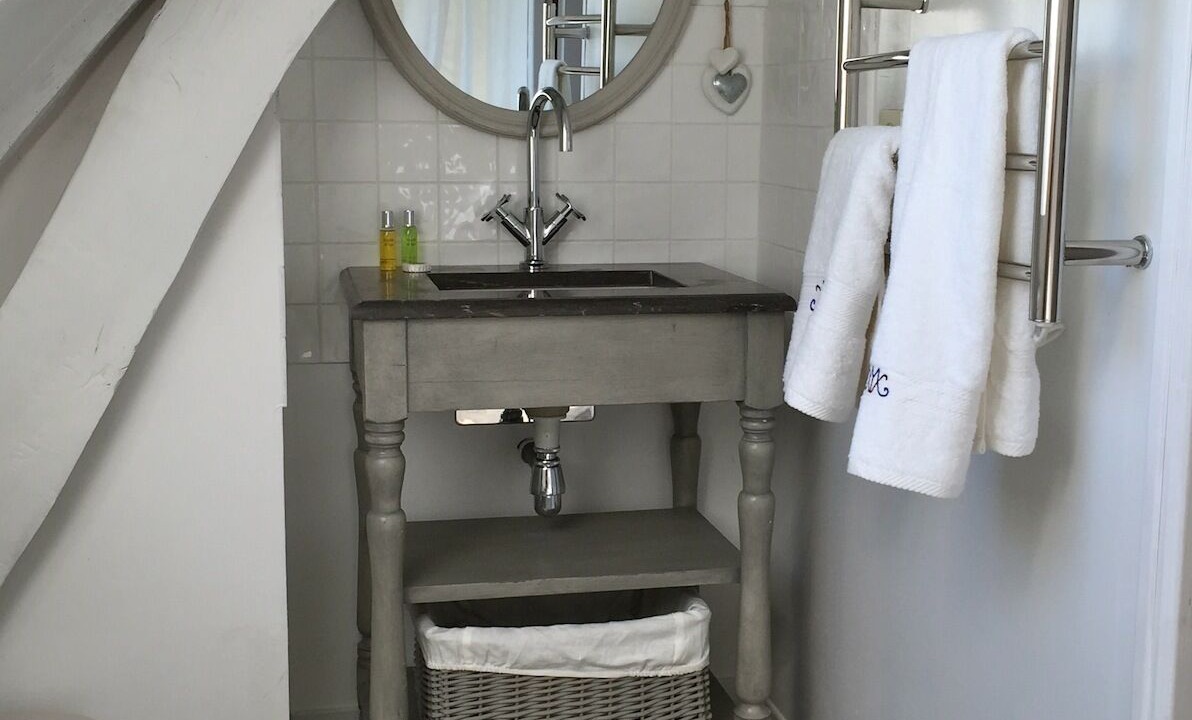Photo of Bathroom in Elincourt-Sainte-Marguerite